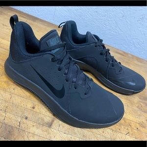Nike fly by low 2 basket ball shoes
